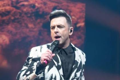 Breaking News Mark Feehily to take break from Westlife due to long health issue of hernia